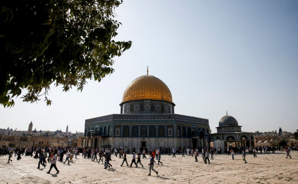 A general view of the Dome of the Rock in the Haram al-Sharif compound, known to Jews as the Temple Mount, in the Old City of Jerusalem on July 27, 2017, after Palestinians ended a boycott and entered the sensitive Jerusalem holy site, which includes the Al-Aqsa mosque. Photo: Ahmad Gharabli/AFP/Getty Images