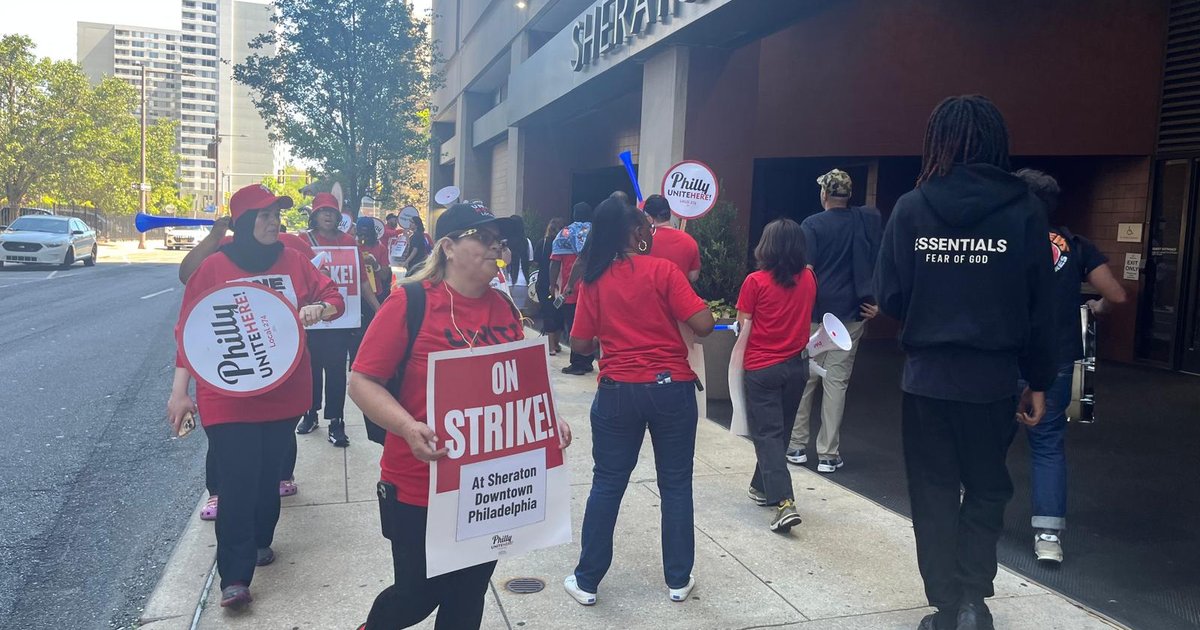 Workers At Sheraton Downtown Hotel Strike For Second Straight Day